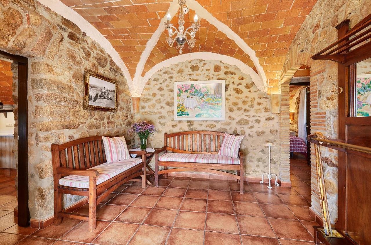 Cal Bisbe, Your Rural Holiday Home Capmany Exterior photo