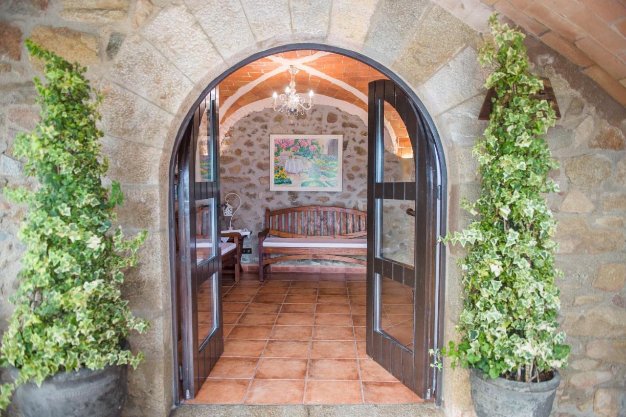 Cal Bisbe, Your Rural Holiday Home Capmany Exterior photo